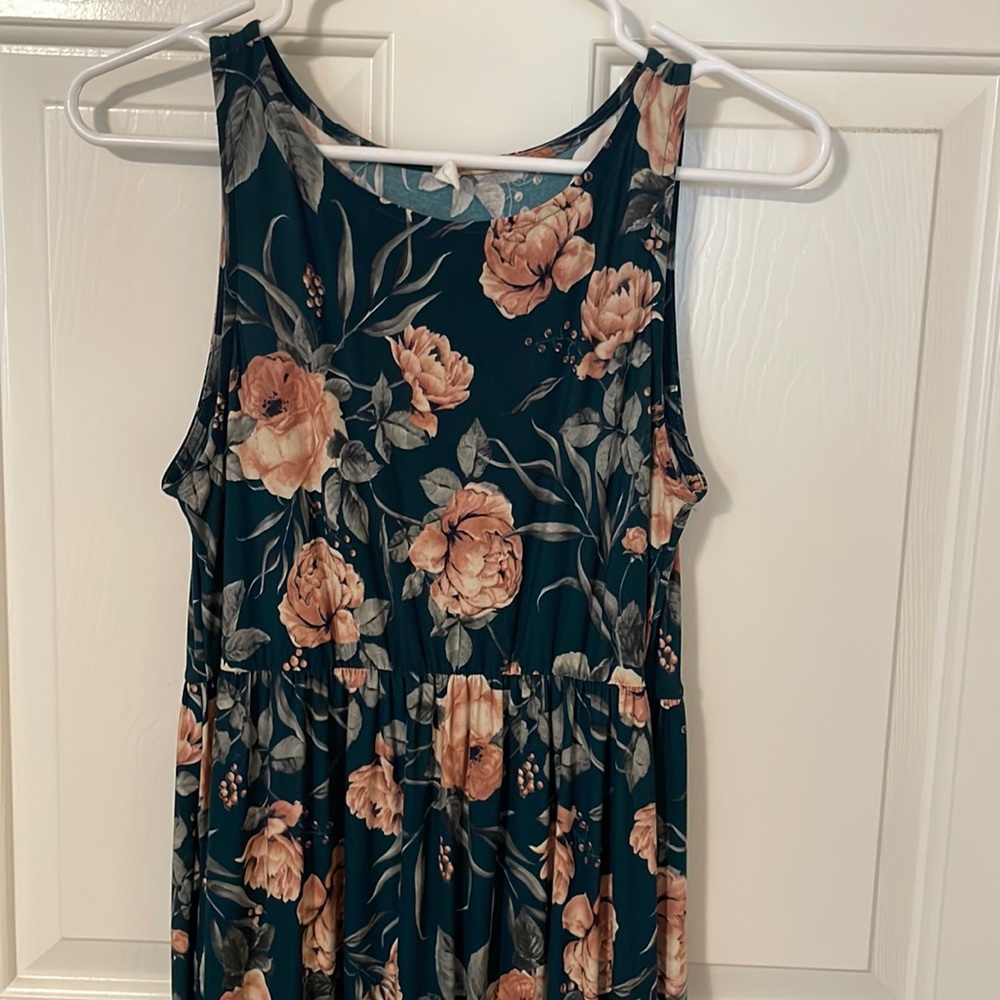 Floral maternity dress